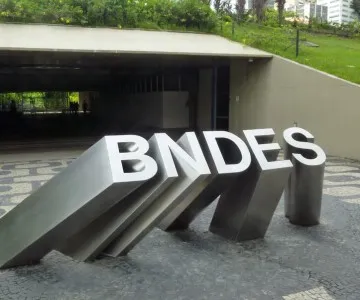 BNDES publica edital de concurso com 150 vagas